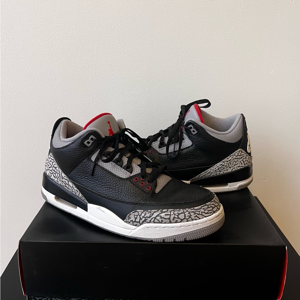 Air Jordan 3 Retro OG- Black Cement